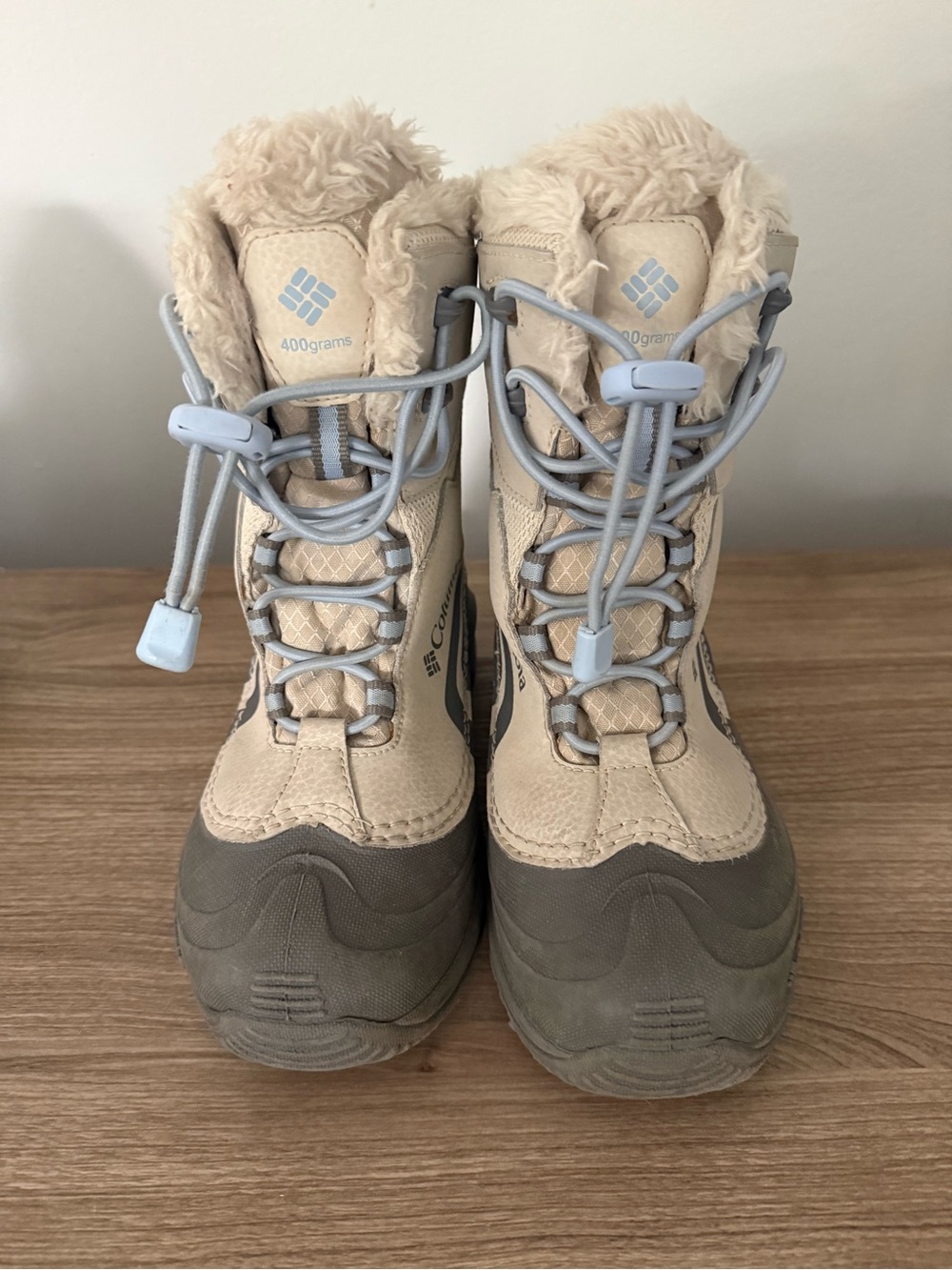 Columbia Women's Beige and Gray Insulated Snow Boots with Faux Fur Collar